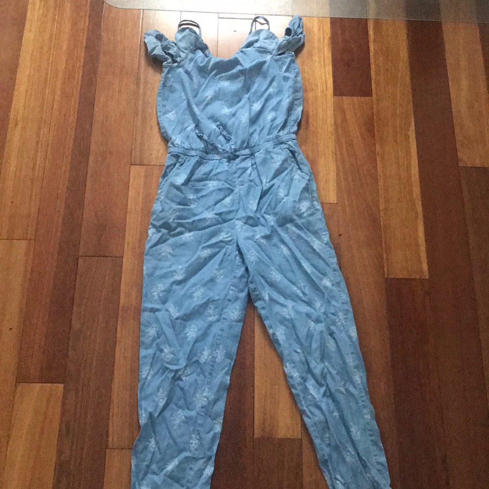 Blue with white flowers jumó suit